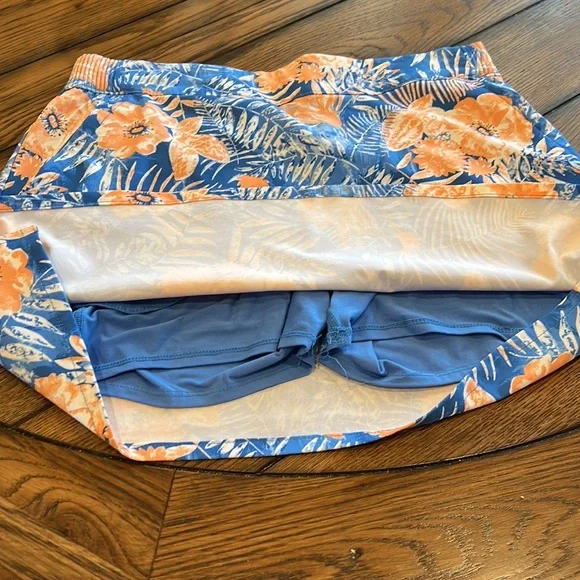 Columbia Floral PFG Skort, almost new this season. - Picture 4 of 4